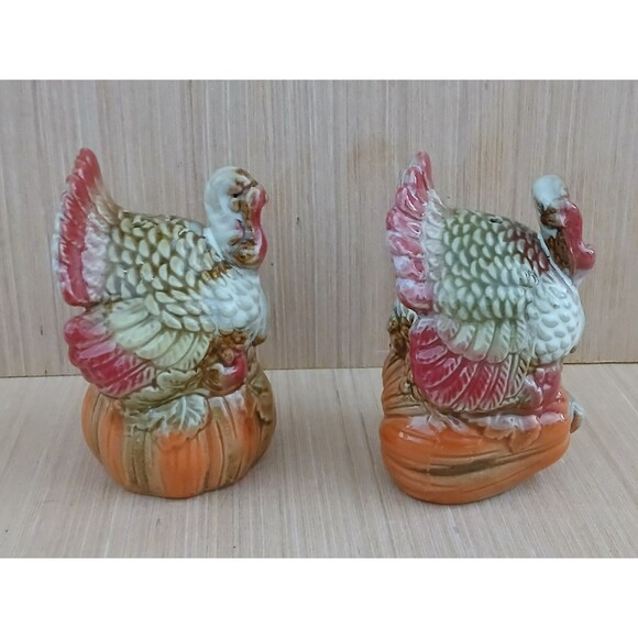 Turkey Salt and Pepper Shakers Thanksgiving Decor Ceramic NEW - Picture 3 of 9